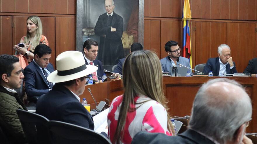 Minsalud cuestiona a Fiduprevisora por fallas en sistema de salud del magisterio