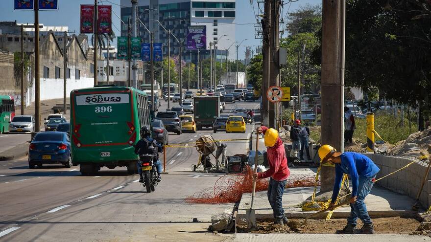 Adelantan microintervenciones en la Vía 40 de cara a desfiles del Carnaval