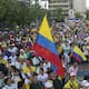 Cientos de ciudadanos se suman a las marchas convocadas por Petro este 7 de enero
