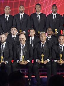 ¿Por qué Luis Fernando Muriel y Cristian Barrios no estaban listos para la foto en Junior?