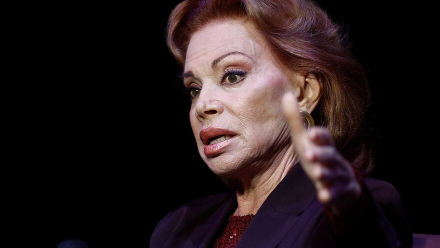 Paloma San Basilio celebra 50 años de carrera “disfrutando en el escenario”