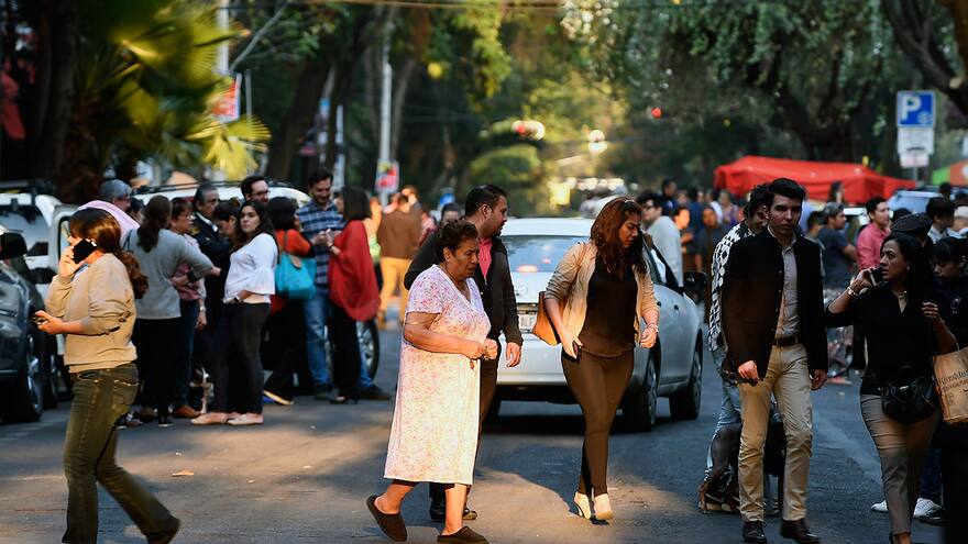 Potente sismo sacude a México este viernes