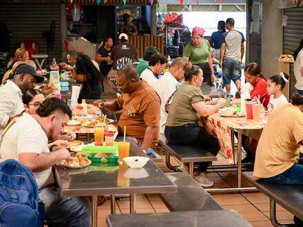 El salario vital se ‘come’ el ‘corrientazo’ por subida de costos