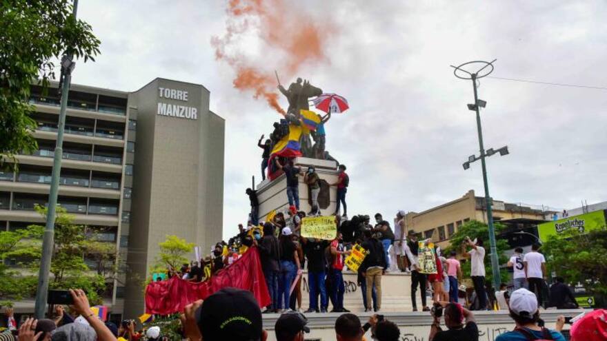 Dejan en libertad a ocho jóvenes detenidos durante el paro nacional de 2021