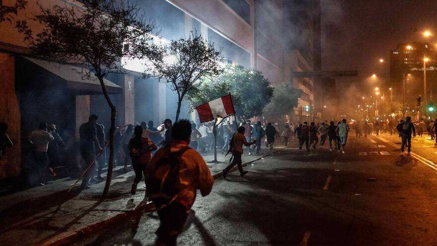 Cientos de turistas varados en Machu Picchu por protestas contra Boluarte