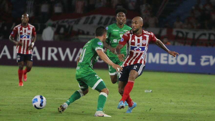 'La figura no fui solo yo, la figura fue todo el equipo': Fredy Hinestroza