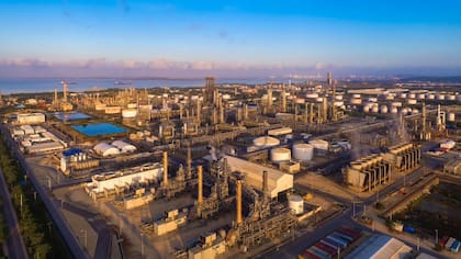 La Dian descarta embargo a Reficar: la refinería continuará con sus operaciones