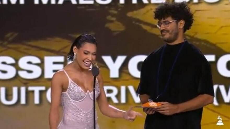 Ana del Castillo se refirió a su presentación al intentar hablar en inglés en los Grammy Latinos: 'no lo sabía pronunciar'