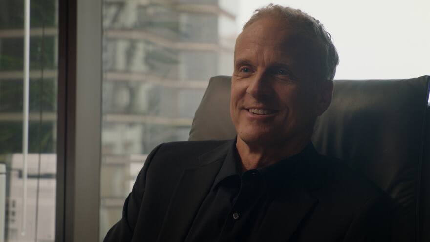 Patrick Fabian habla de su papel de Sam Bedrosian en la temporada final de Magnum PI: 'Sam es un personaje intrigante para interpretar'