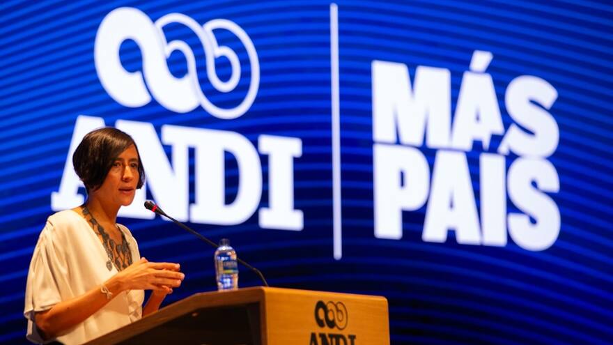 Minambiente anuncia registro de emisiones para el sector productivo del país