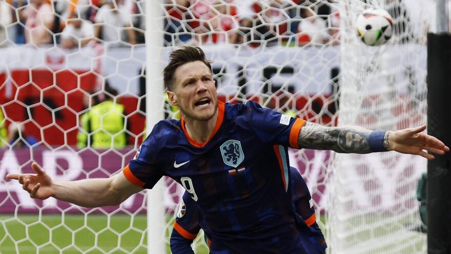 Países Bajos 2, Polonia 1: Aké asiste, Gakpo y Weghorst desatascan