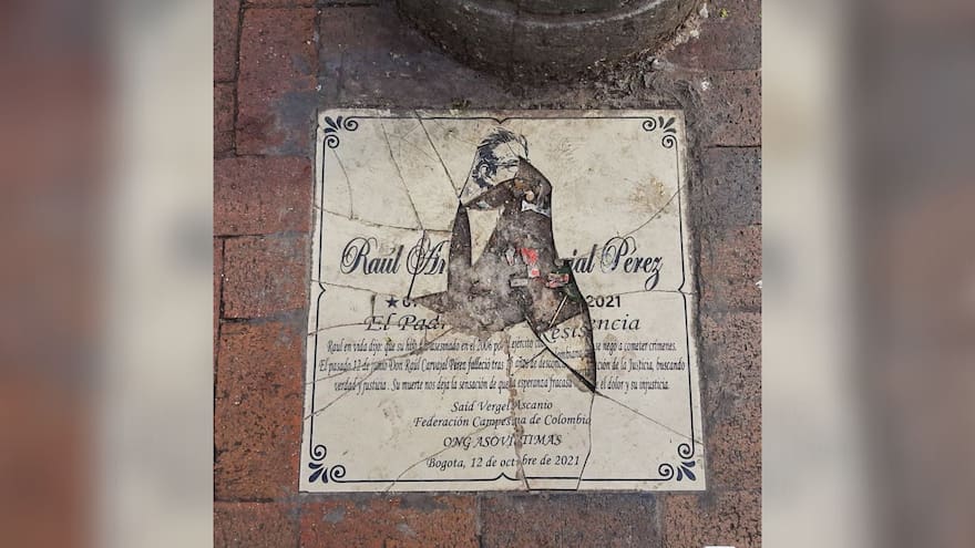 Destruyen placa que conmemora a las víctimas por falsos positivos