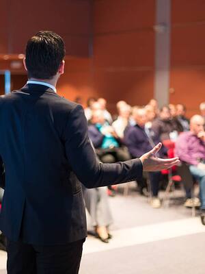 Medio pollo | Columna de Alfredo Sabbagh