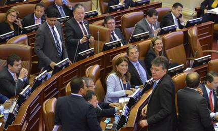 En medio de polémica se aprobó informe de conciliación del PND