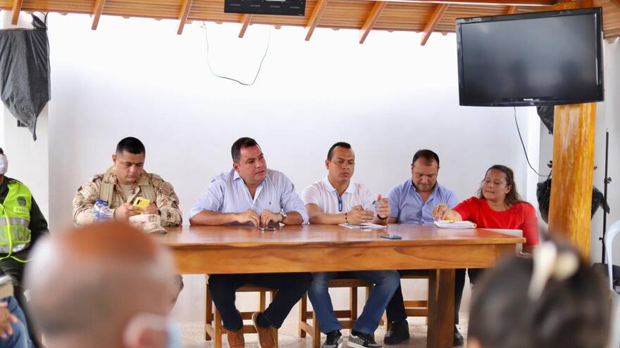 Trabajan para evitar pérdidas de agua en acueducto de Hatonuevo