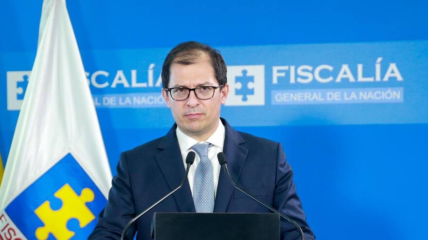 Fiscalía emite directiva para proteger la libertad de prensa