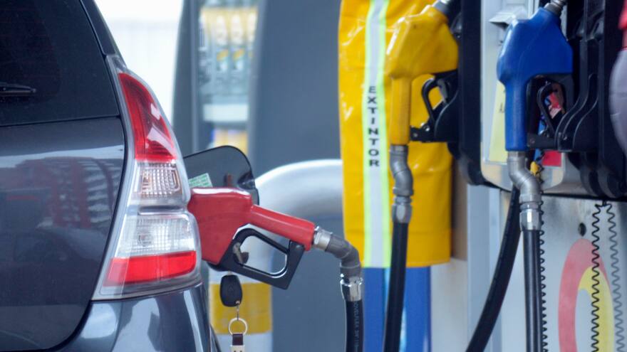Precio de la gasolina sube en máximo $400 desde el 1 de marzo