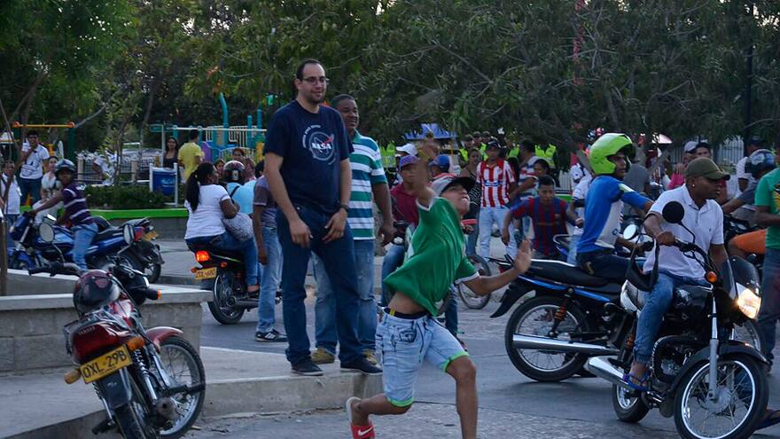 Disparos y piedras en Galapa tras elecciones que ganó Alberto Silvera