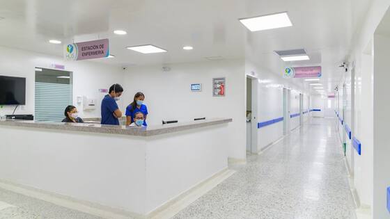 Contraloría alerta por crisis en el flujo de recursos a hospitales públicos y amplía advertencia al Minsalud
