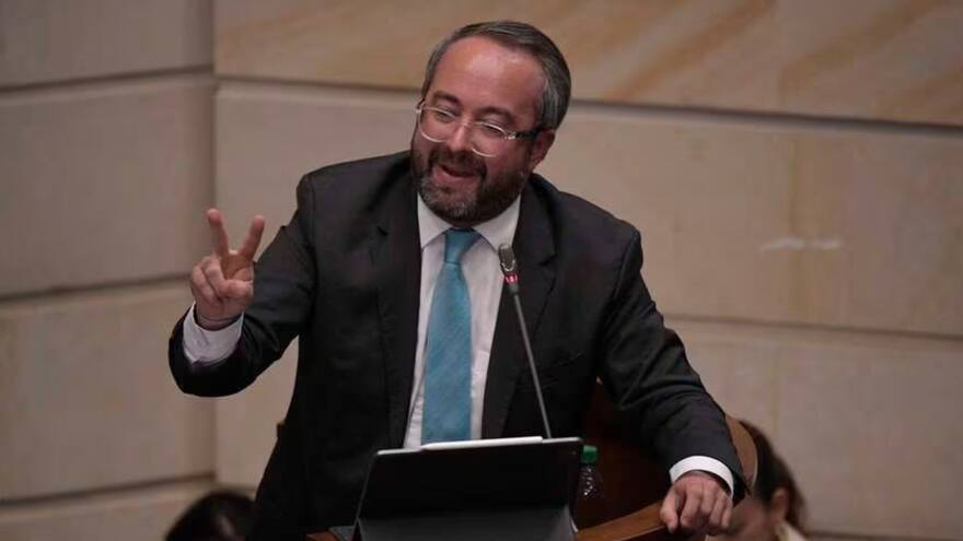 Revuelo político por la captura del senador opositor Ciro Ramírez