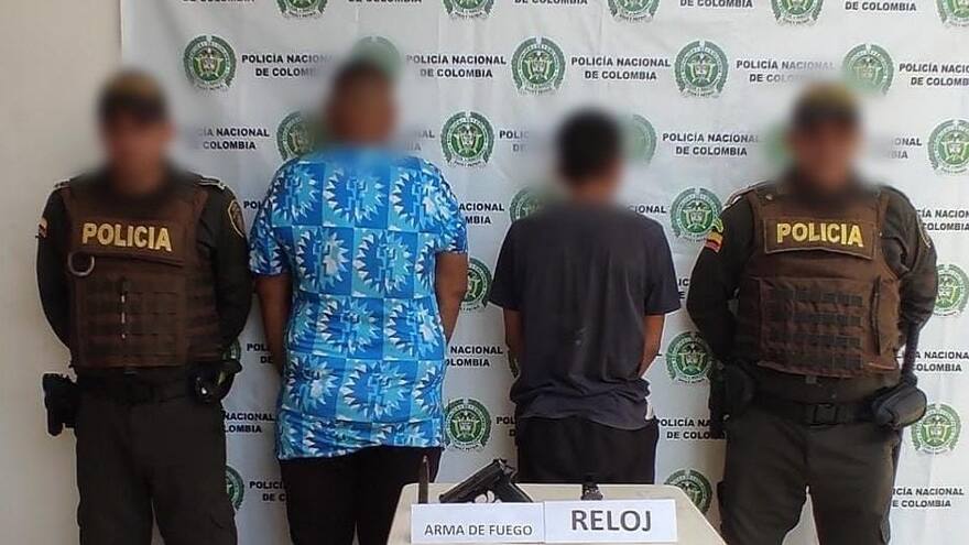 Capturan a hombres que robaron un arma traumática y un reloj en Córdoba