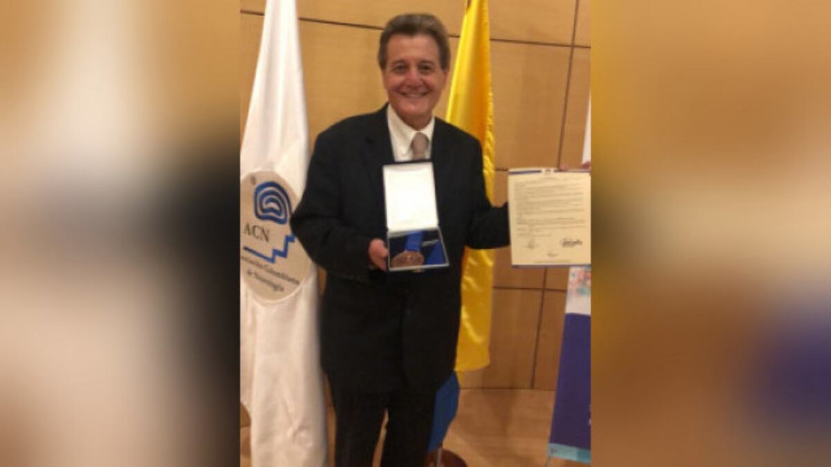 En las neuronas del doctor ricardo zurek