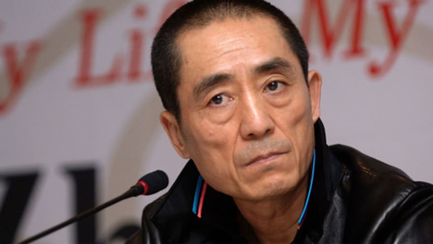 Multan a cineasta chino Zhang por tener 3 hijos