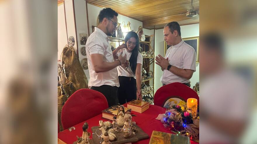 'Es tiempo de alegría y esperanza, Dios viene a vivir con nosotros'