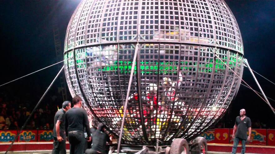 Muere un acróbata del circo Hermanos Gasca en medio de show en Armenia