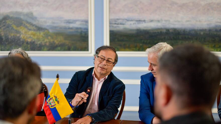 Defensa de Petro pide al CNE pruebas en presunta donación irregular de Fecode a su campaña