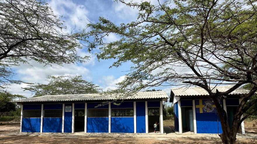 Entregaron aulas etnoeducativas y baños escolares en La Guajira
