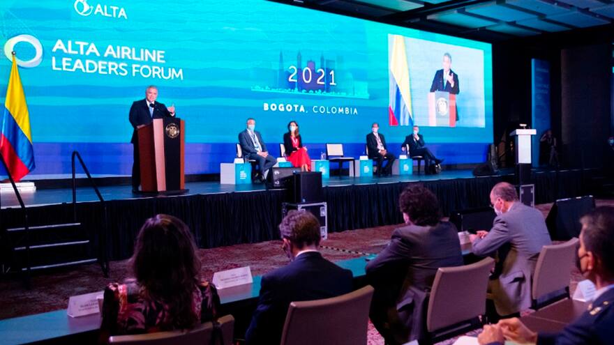 Colombia llega a 46 millones de dosis de vacunas aplicadas: presidente Duque