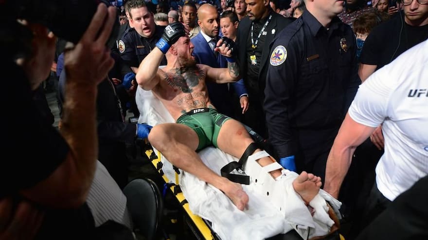 'Esto no ha terminado', dice McGregor tras salir fracturado ante Poirier