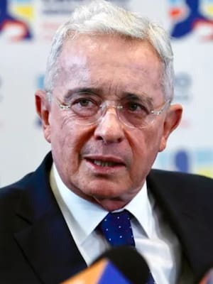 Álvaro Uribe puede ser candidato a la Vicepresidencia