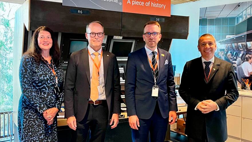 Colombia y Suecia firman memorando de entendimiento en movilidad inteligente y tecnologías de aviación