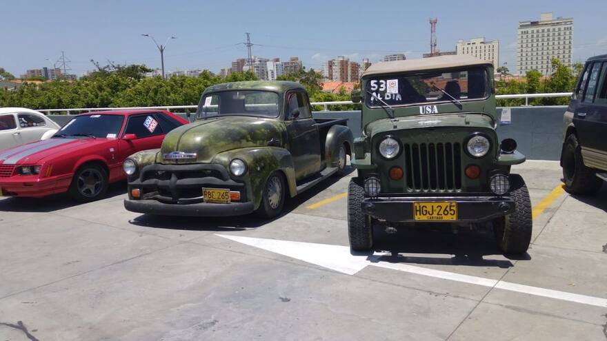 Con cambio en su recorrido, vuelve el desfile de vehículos clásicos
