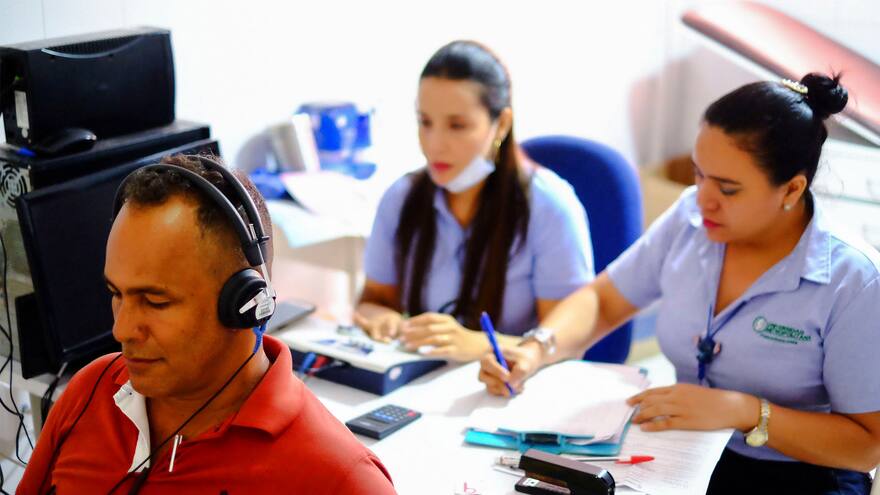 Gobernación entregará 1.000 audífonos para mejorar audición