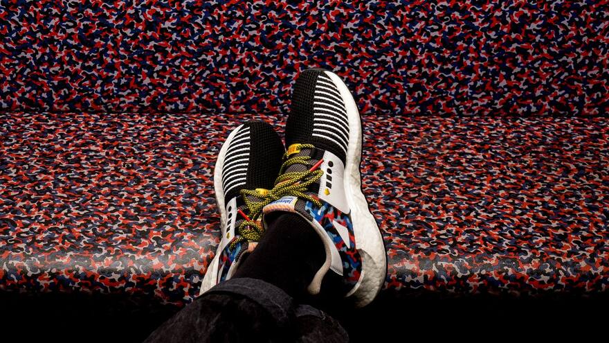 Estos son los tenis con un abono para viajar todo el año que causan furor en Berlín