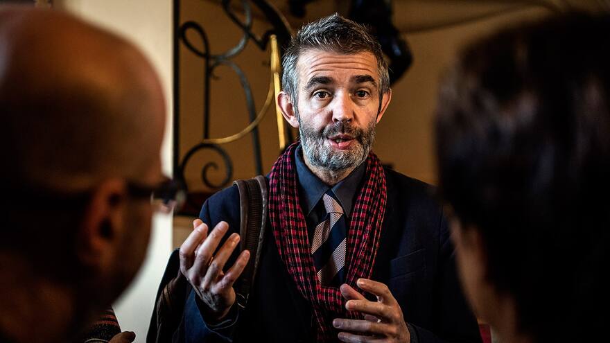 Premian novela sobre ataque a Charlie Hebdo