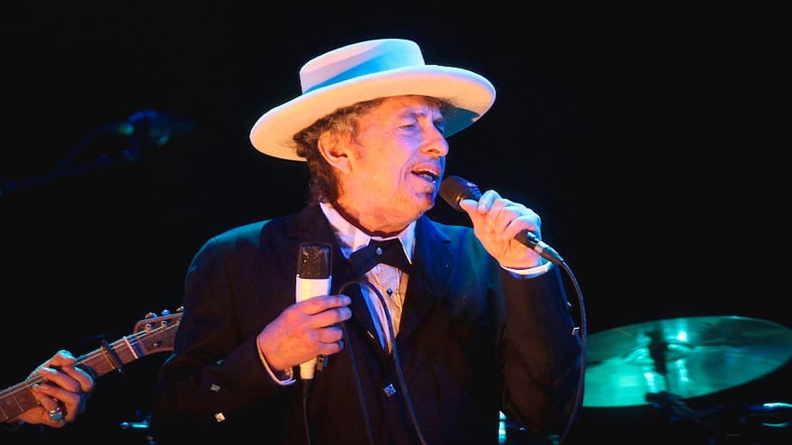 Después de 18 años, Bob Dylan lanzará nuevo libro