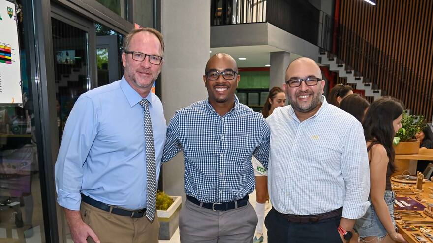 Art Expo 2024 ‘Encanto al arte’ del Colegio Karl C. Parrish