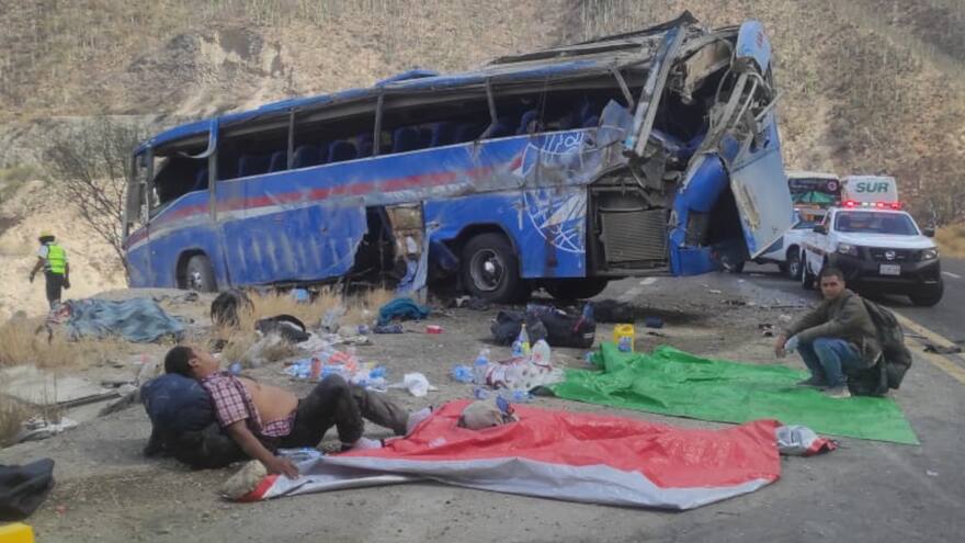 Un colombiano muerto y 4 más heridos en accidente de carretera en México