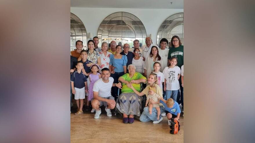 Muere Dennis King, la abuela del futbolista Radamel Falcao García