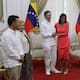 Petro es recibido por Delcy Rodríguez en primera visita a Venezuela tras captura de Maduro