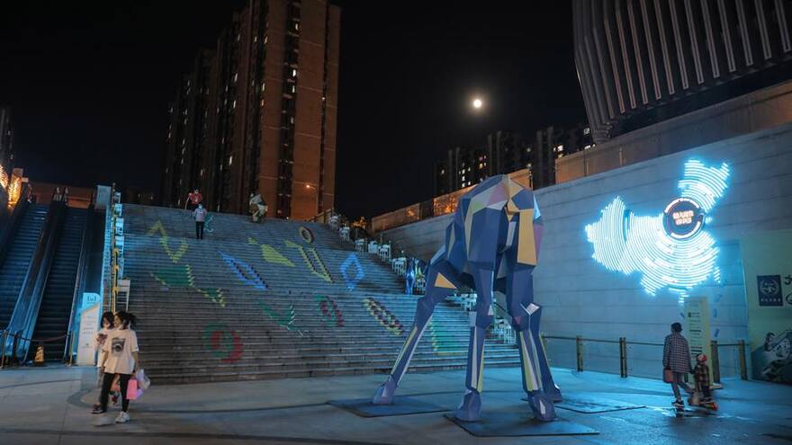 Evergrande afronta con incertidumbre deudas millonarias que vencen este mes