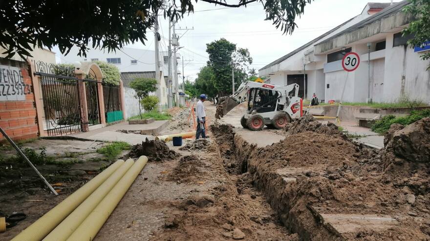 Avanzan obras en la plaza principal de Santo Tomás