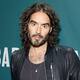 Russell Brand enfrenta nueva demanda por agresión sexual