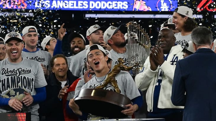 Yoshinobu Yamamoto, MVP de la Serie Mundial