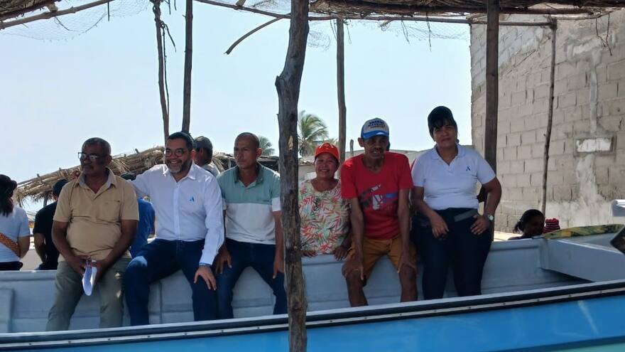 Fortalecen capacidad productiva de 120 pescadores y camaroneros de Tasajera