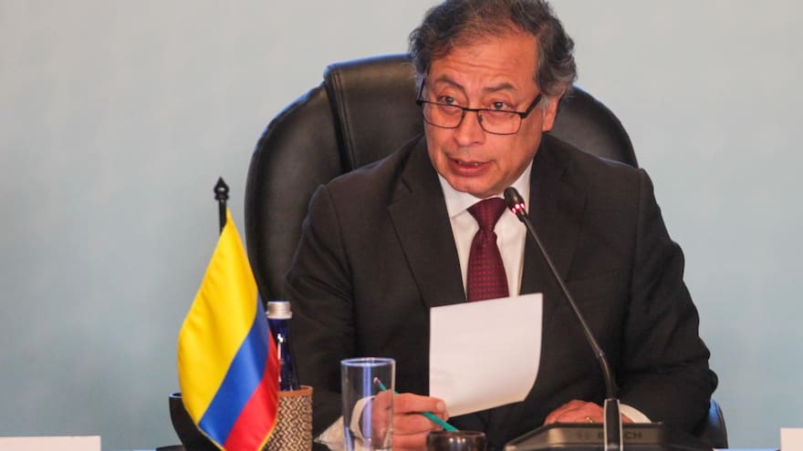 Gustavo Petro: la expropiación de tierras fue la gota que rebasó la copa con la coalición